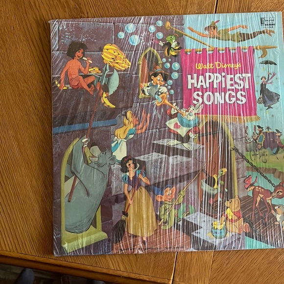 Disney Other - Vintage Walt Disney’s Happiest Songs